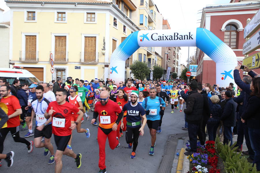 Cerca de mil corredores se han dado cita en la carrera que ha despedido el año en Lorca