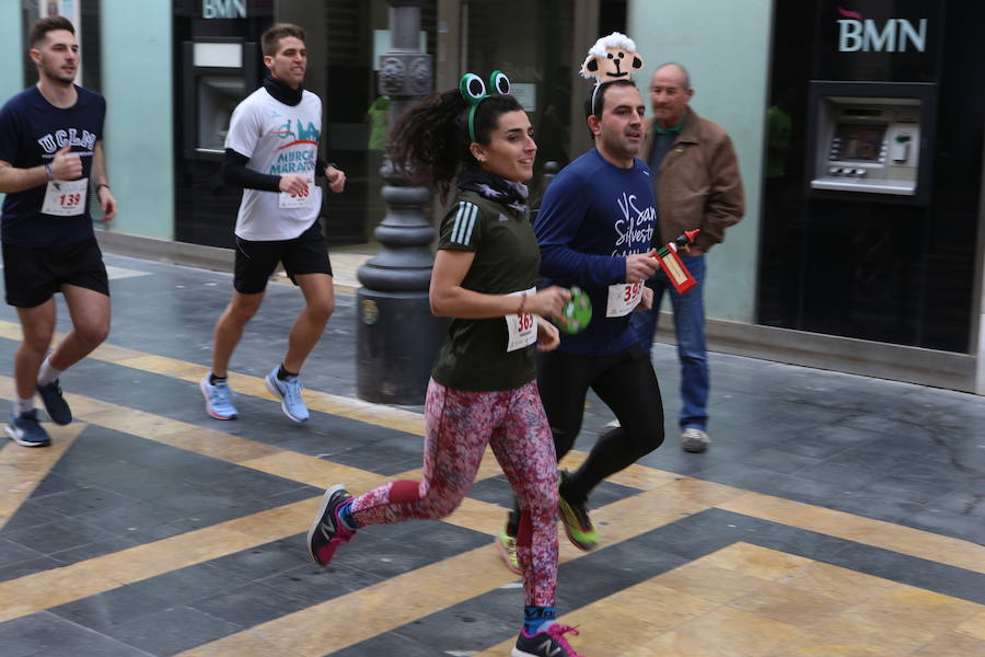 Cerca de mil corredores se han dado cita en la carrera que ha despedido el año en Lorca