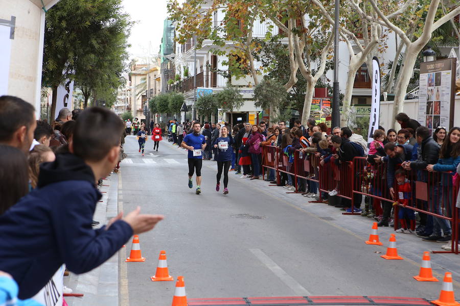 Cerca de mil corredores se han dado cita en la carrera que ha despedido el año en Lorca