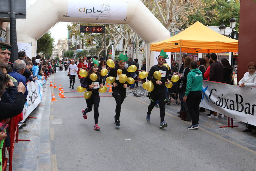 Cerca de mil corredores se han dado cita en la carrera que ha despedido el año en Lorca