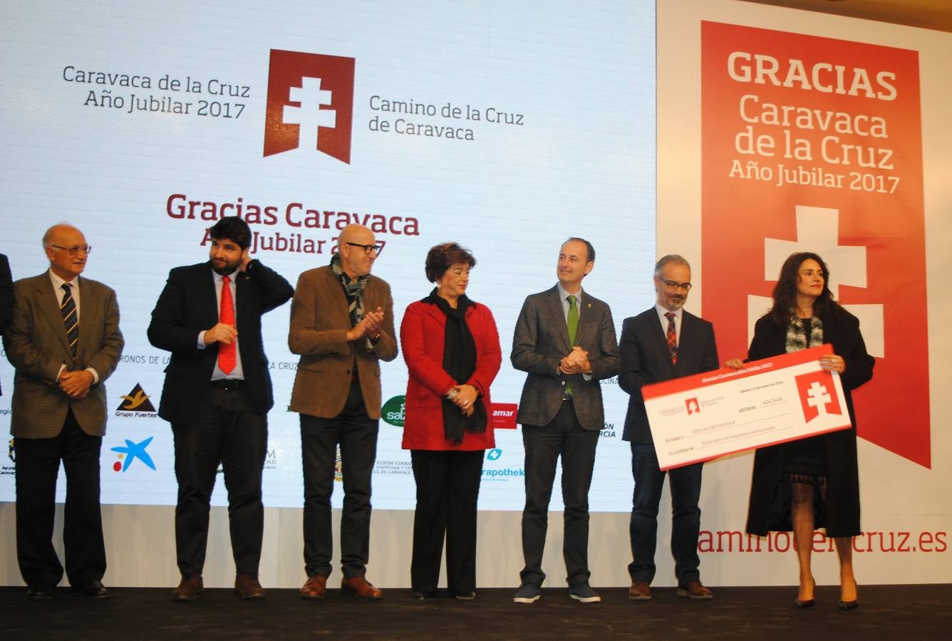 El presidente de la Comunidad agradece en el evento 'Gracias, Caravaca de la Cruz Año Jubilar 2017' el trabajo de la gente que ha hecho posible que este sea «el acontecimiento cultural, turístico y religioso más importante de España»