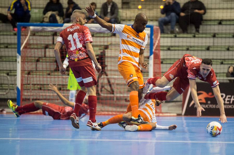 El conjunto de Duda remonta una desventaja de hasta tres goles y consigue llevarse un encuentro marcado por el debut de Xuxa y Fernando Drasler y las paradas de Raúl Jerez