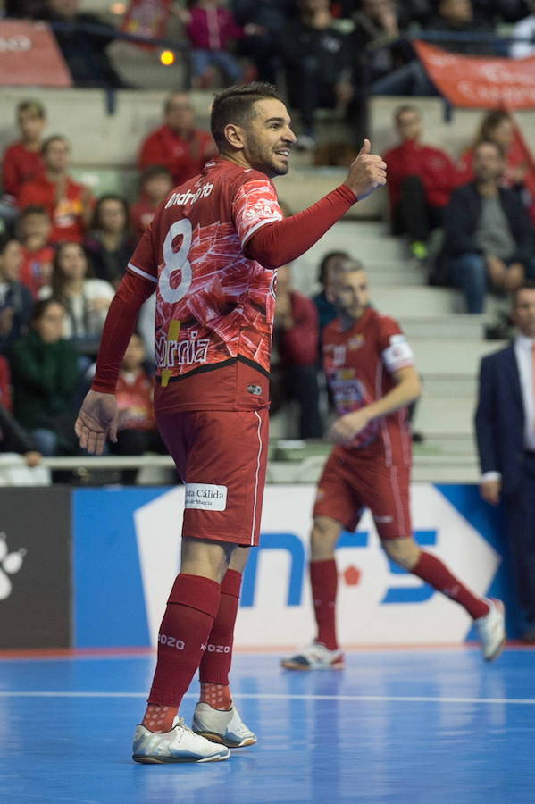 El conjunto de Duda remonta una desventaja de hasta tres goles y consigue llevarse un encuentro marcado por el debut de Xuxa y Fernando Drasler y las paradas de Raúl Jerez