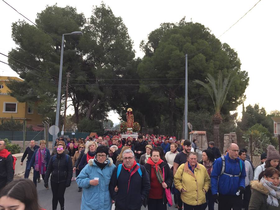 La fundación de la patrona cifró en 12.000 personas la asistencia a la romería, a pesar de la polémica por modificar la fecha