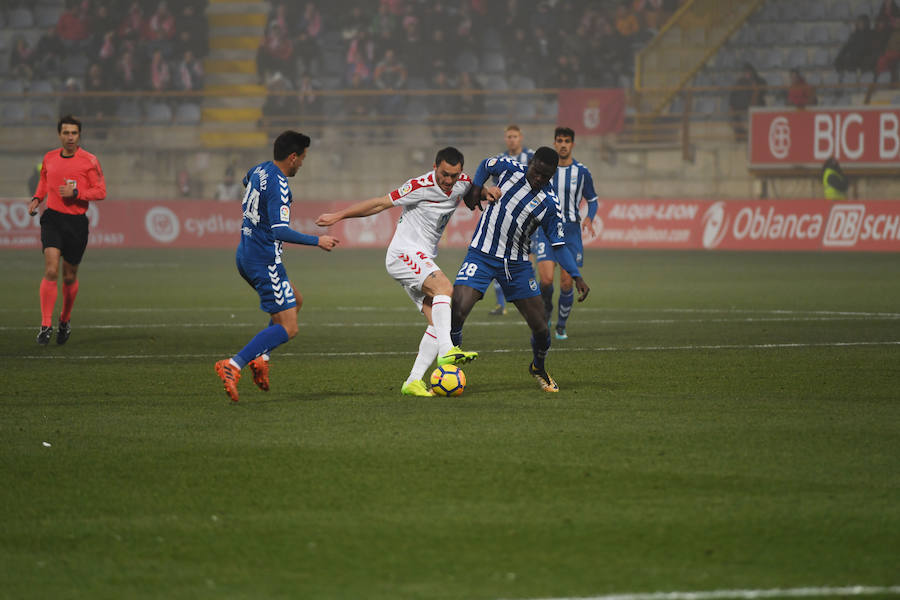 Fabri ha dado más solidez al conjunto lorquino, pero el equipo cae en León y el nuevo técnico sigue sin conocer el triunfo