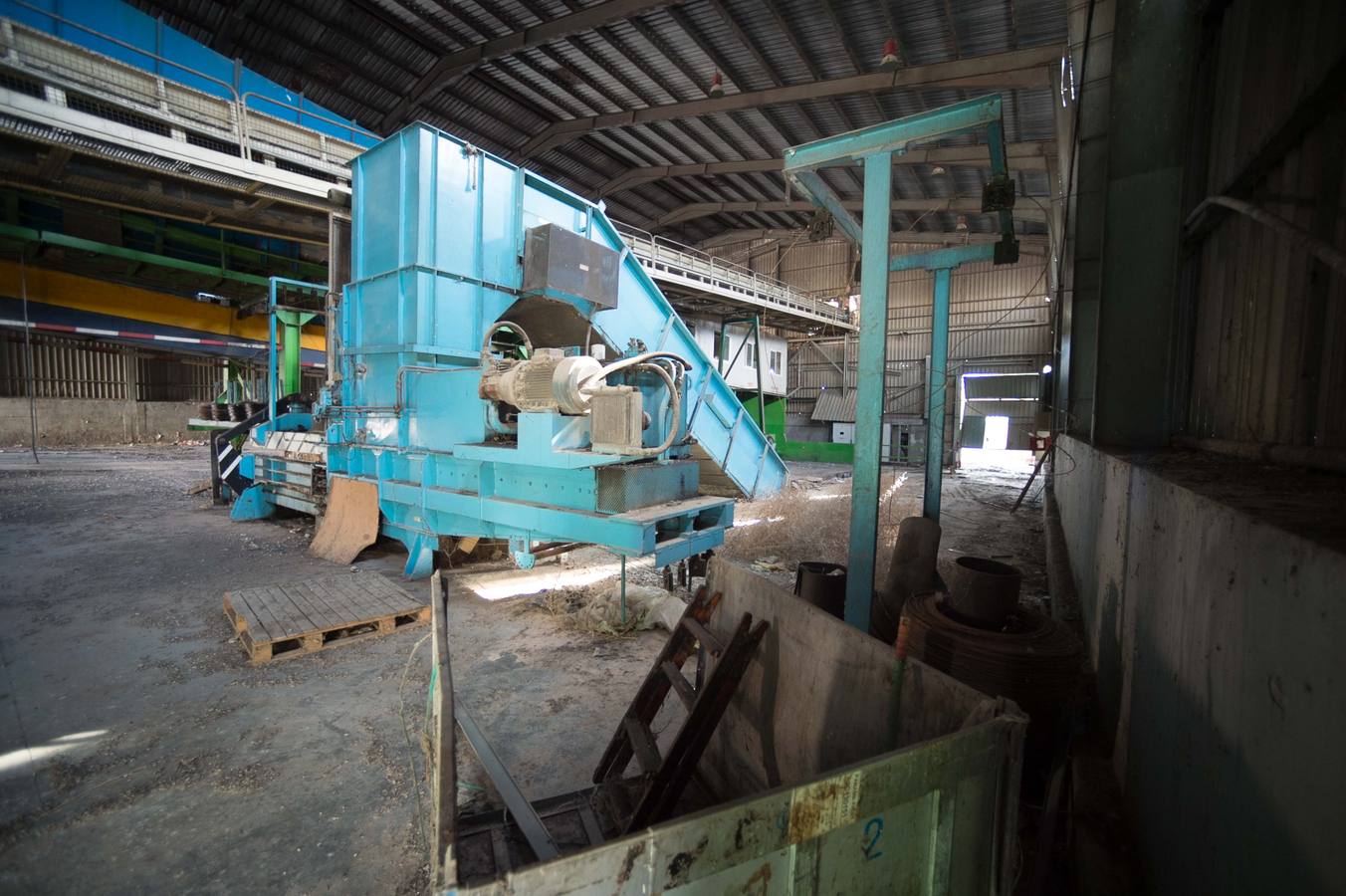 El Gobierno valenciano estudia aportar 1,3 millones; en febrero se retomarán los trabajos desmantelando una balsa de lixiviados