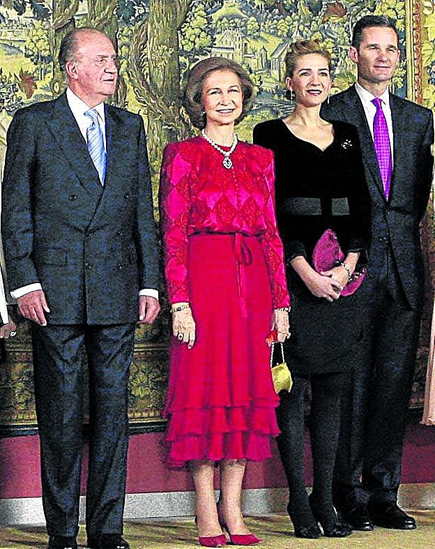 Esta imagen, del 70 cumpleaños de Don Juan Carlos, no se ha vuelto a repetir en público. 