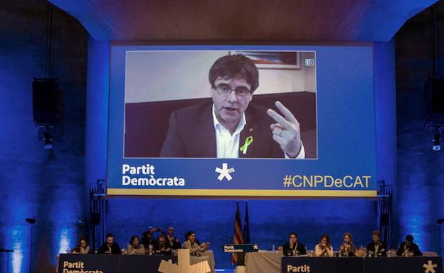 Carles Puigdemont interviene en el consell del PDeCAT.