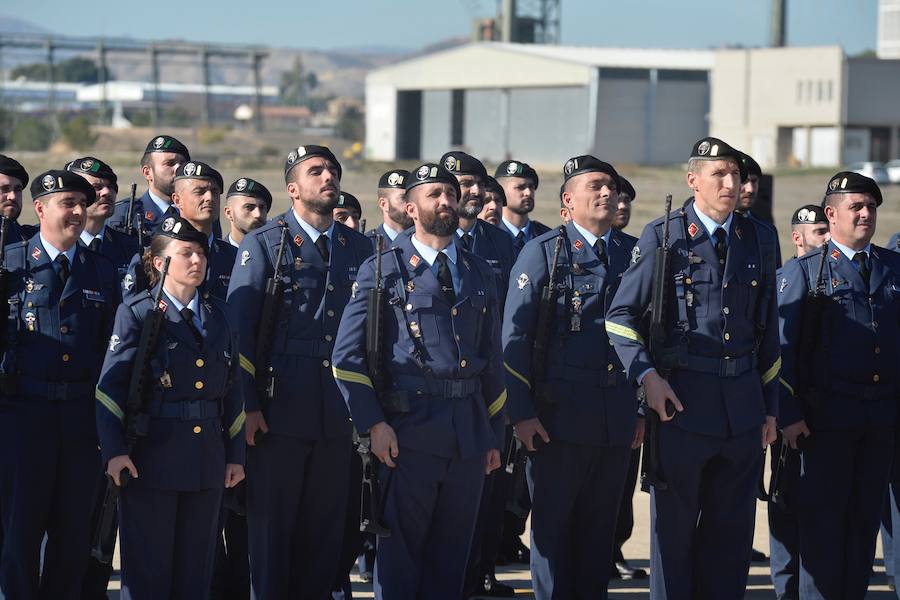 La ministra de Defensa ha visitado la base aérea de Alcantarilla