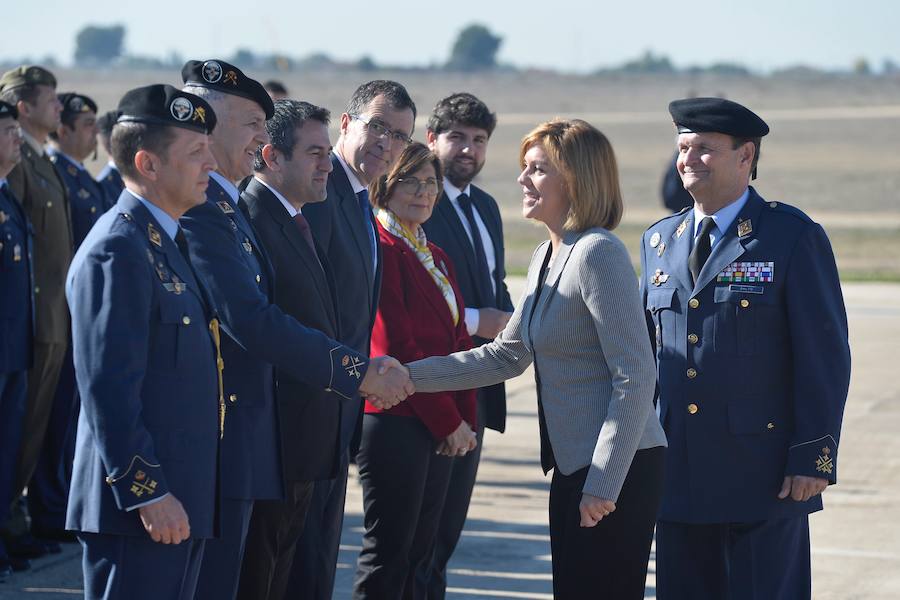 La ministra de Defensa ha visitado la base aérea de Alcantarilla