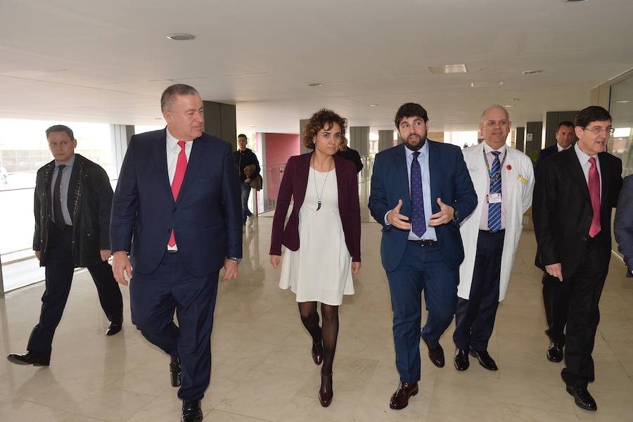 Dolors Montserrat puntualiza que el Ejecutivo central tiene «muy claro el camino a seguir» por lo que serán el resto de partidos de la oposición los que deberán sumarse ahora a este cambio de modelo