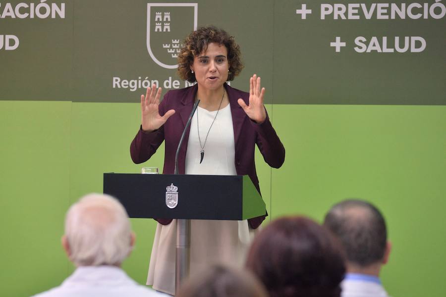 Dolors Montserrat puntualiza que el Ejecutivo central tiene «muy claro el camino a seguir» por lo que serán el resto de partidos de la oposición los que deberán sumarse ahora a este cambio de modelo