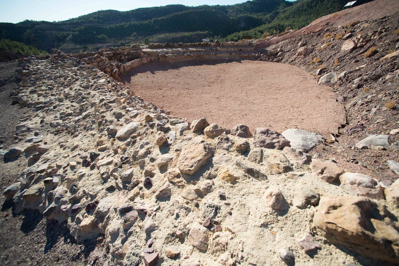 Una visita guiada a la increíble ciudad argárica de Totana para conocer a los ancestros a fondo