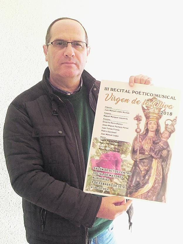 José Manuel López, con el cartel del encuentro.