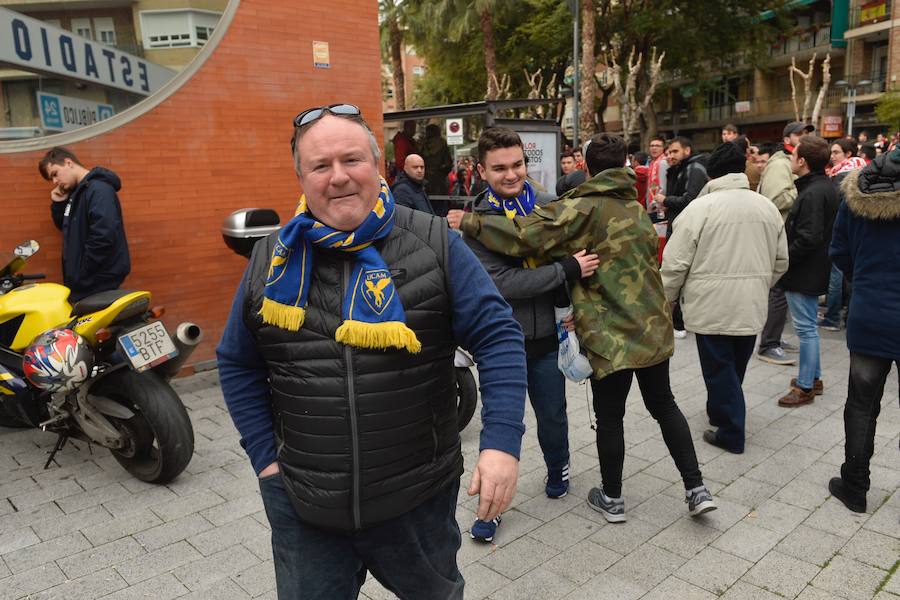 Repasa las imágenes que han dejado las aficiones en el derbi murciano entre el Real Murcia y el UCAM CF