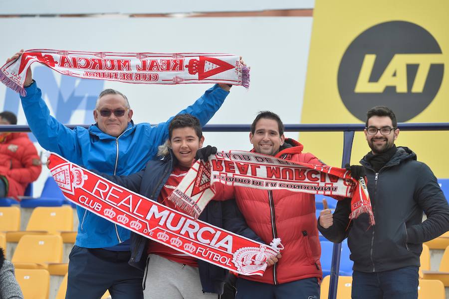 Repasa las imágenes que han dejado las aficiones en el derbi murciano entre el Real Murcia y el UCAM CF