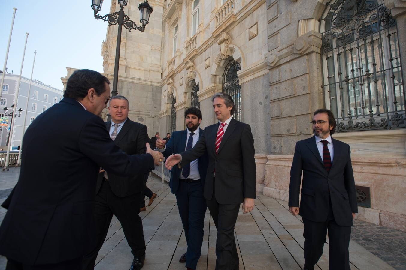 El ministro anuncia ante Castejón y López Miras que el baipás de Beniel y el tramo hasta Murcia serán licitados el año que viene