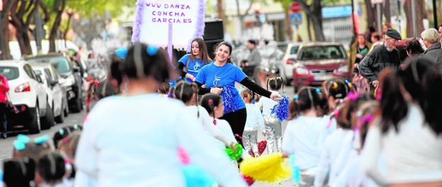 La Flota vive su carnaval con alumnos de 4 colegios