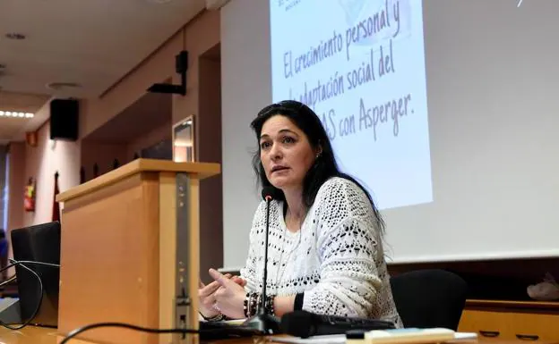 Sacha Sánchez-Pardiñez, durante su ponencia. 