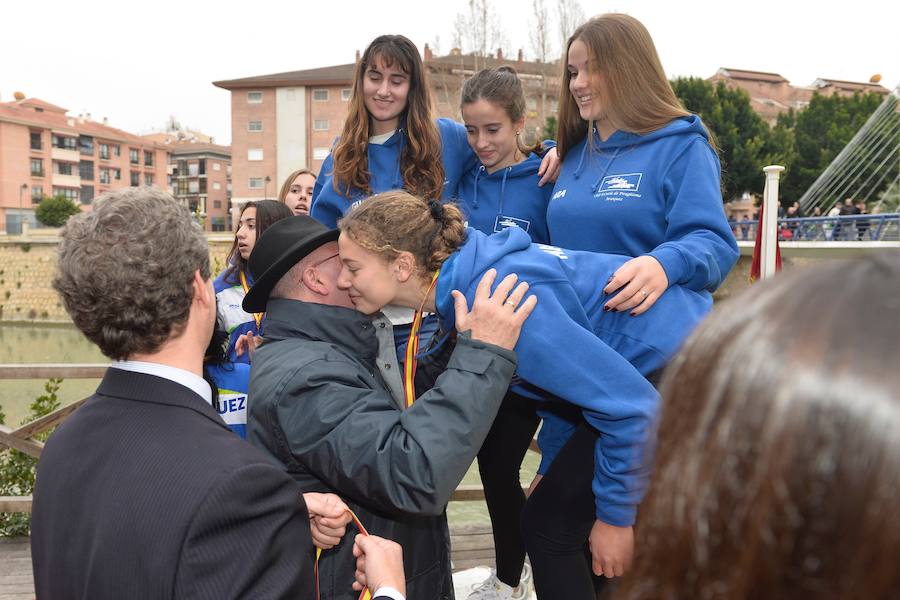 Más de 700 piragüistas participan en las carreras por el Segura
