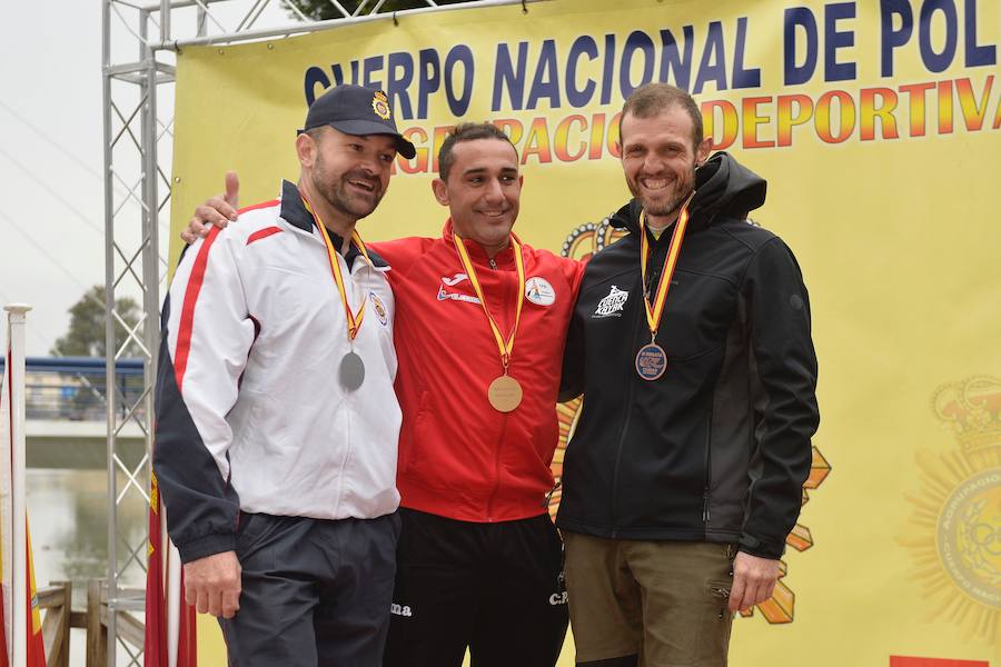 Más de 700 piragüistas participan en las carreras por el Segura