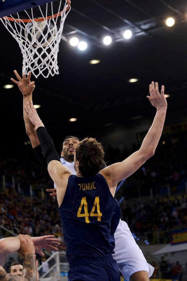 El Barcelona Lassa rompió la hegemonía del Real Madrid en la Copa del Rey, que acumulaba cuatro títulos consecutivos, con un marcador de 92-90.