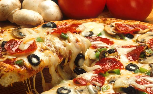 La policia alemana busca al 'acosador' que envió más de 100 pizzas a un abogado
