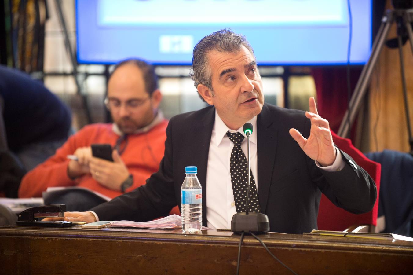 El alcalde de Murcia anuncia una remodelación de su equipo con la incorporación de Marco Antonio Fernández en la gestión de las pedanías y con novedades como el traspaso de Movilidad Urbana a Martínez-Oliva y las obras e infraestructuras a la actual portavoz del PP.