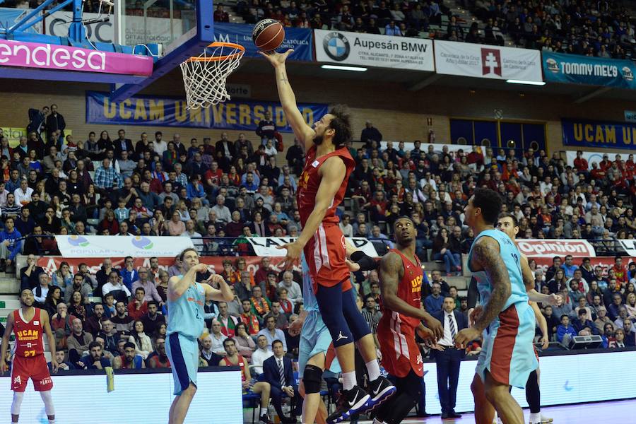 El conjunto de Ibon Navarro peleó hasta el final en el regreso de Lima al Palacio de los Deportes, pero no pudo con la tela de araña de Pesic ni el arbitraje de los últimos minutos