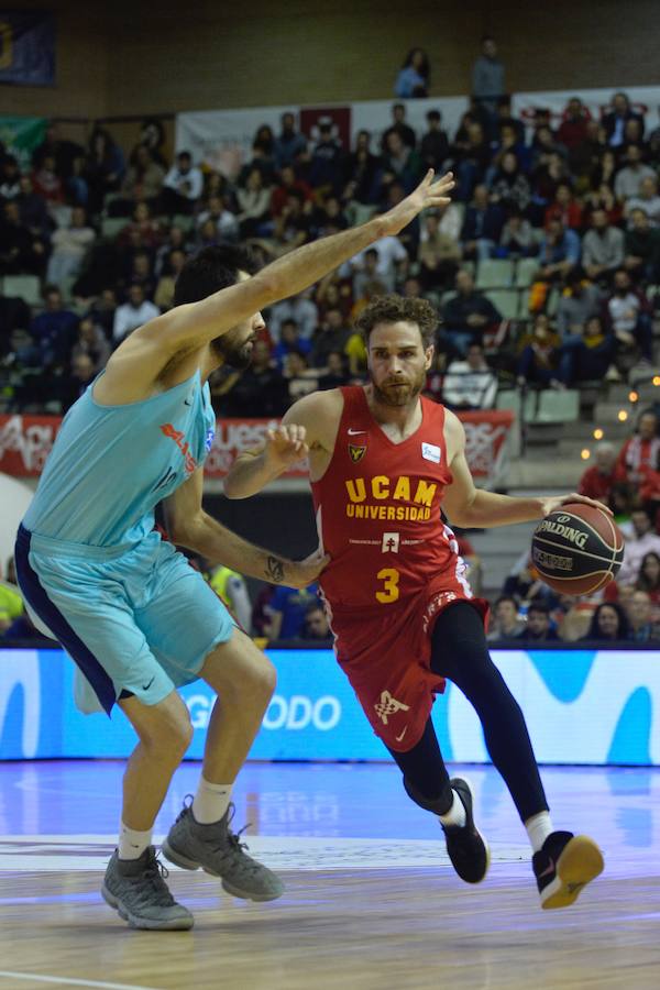 El conjunto de Ibon Navarro peleó hasta el final en el regreso de Lima al Palacio de los Deportes, pero no pudo con la tela de araña de Pesic ni el arbitraje de los últimos minutos