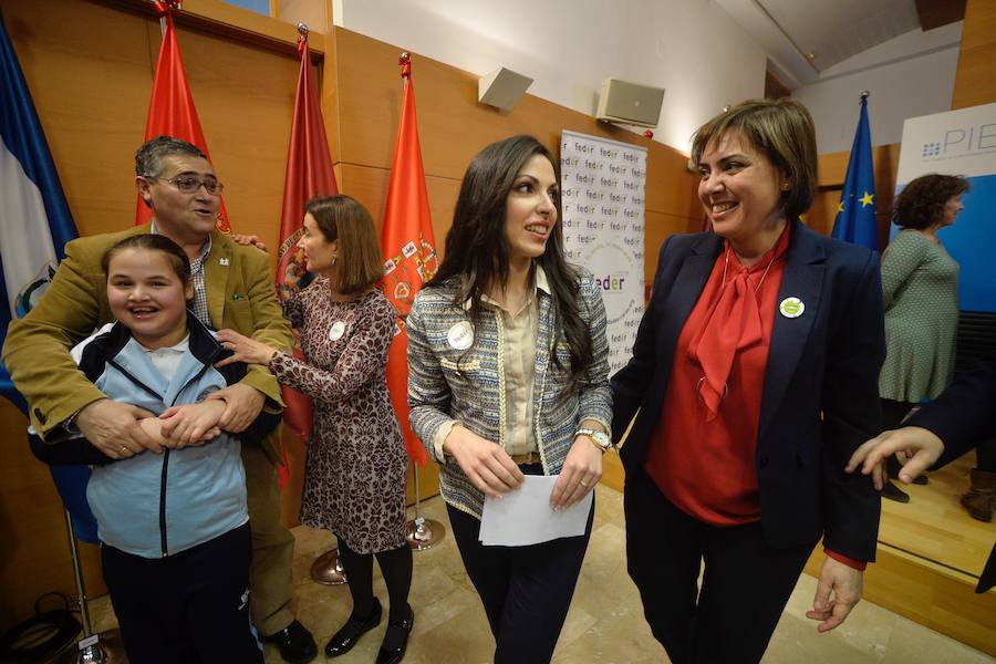 La Comunidad pone en marcha un plan integral que incluye 189 medidas en Sanidad, Educación, servicios sociales e investigación