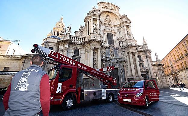Mudanzas La Torre adquiere la grúa más alta de Europa