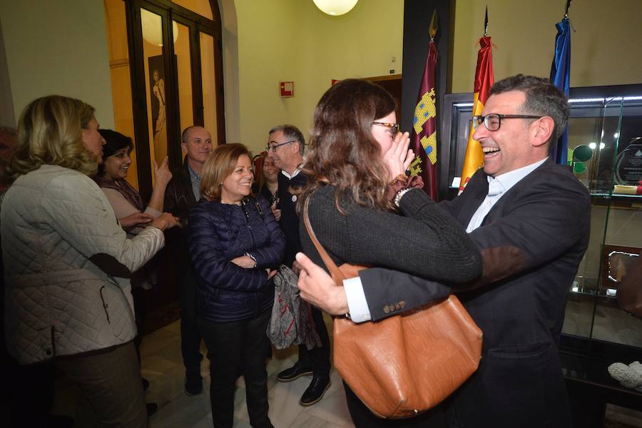 El catedrático de Derecho del Trabajo sustituirá a José Orihuela en el cargo tras imponerse con el 52,8% de los votos a Pedro Lozano en la segunda vuelta de los comicios universitarios