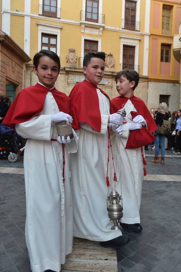 La Pontificia, Real, Hospitalaria y Primitiva Asociación del Santísimo Cristo de la Salud transportó este Martes Santo sus tronos desde la Iglesia de San Juan de Dios de Murcia.