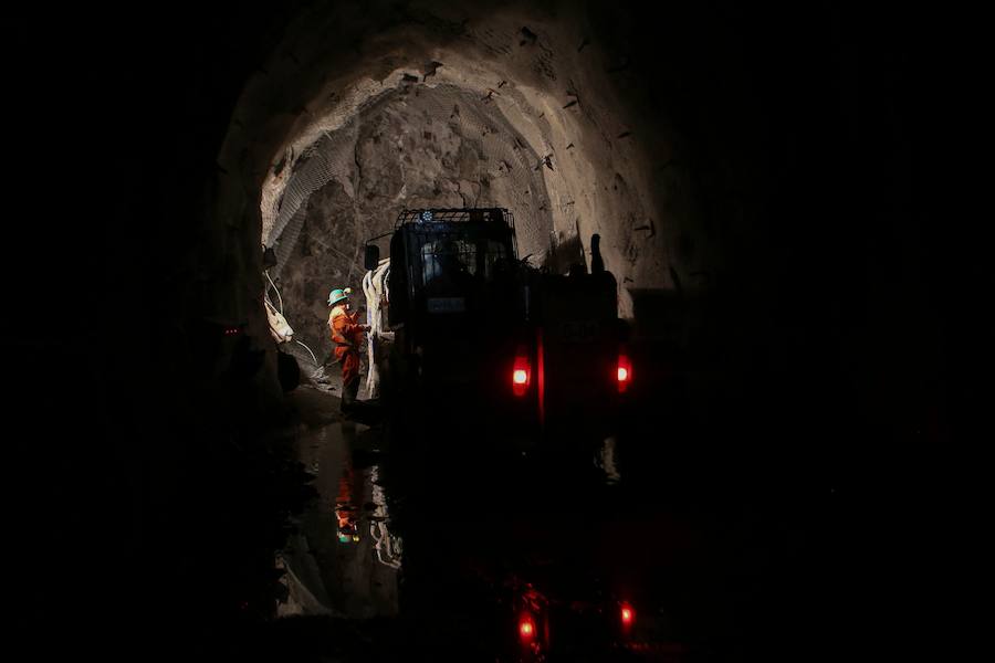 Visita a la mina El Teniente, la mayor mina subterránea del mundo y el centro integrado de operaciones remotas.