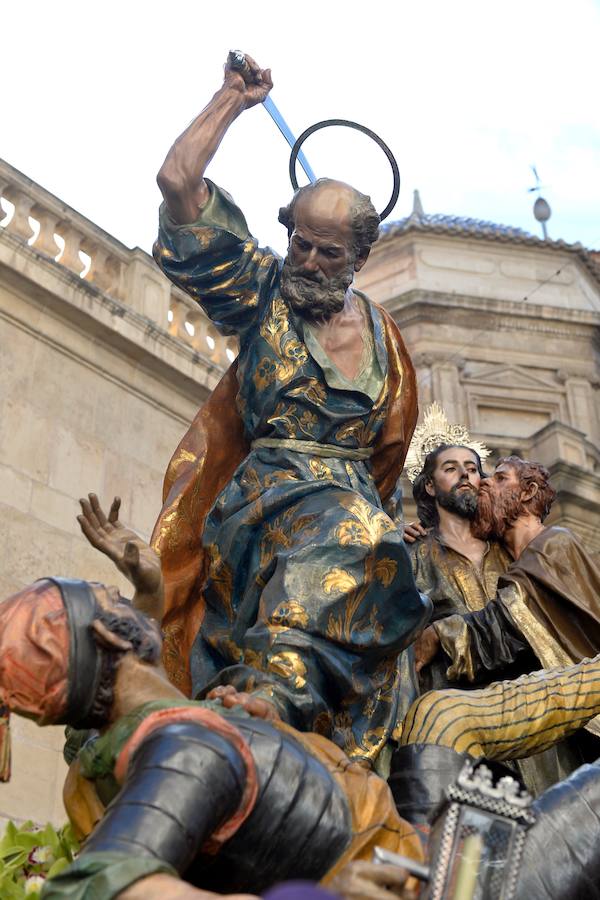 Las obras del escultor murciano convierten la ciudad de Murcia en un museo al aire libre en Semana Santa