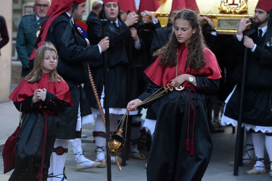 Procesionaron Los Servitas, el Santo Sepulcro y la Cofradía del Cristo de la Misericordia