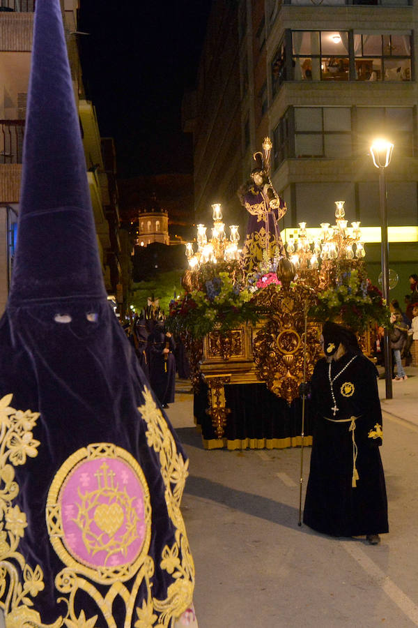 La imagen titular del Paso Morado cerró el cortejo con la cruz a cuestas camino de la muerte