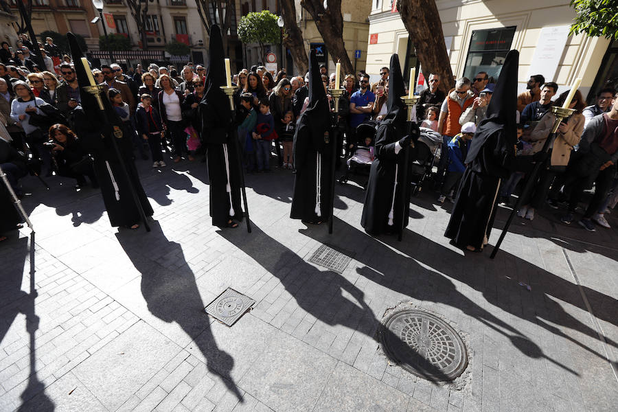 La procesión de Nuestra Señora del Rosario inicia el cierre de la Pasión en Murcia