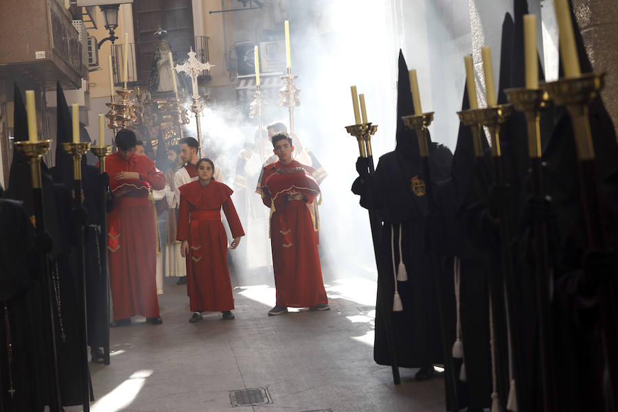 La procesión de Nuestra Señora del Rosario inicia el cierre de la Pasión en Murcia