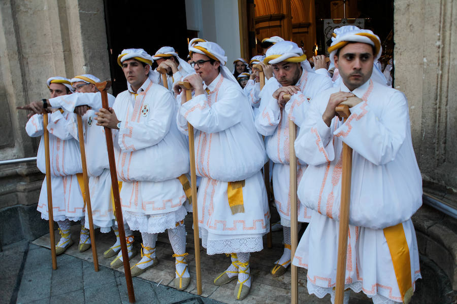 La Archicofradía del Resucitado saca once pasos a la calle en una jornada de fiesta que reúne a miles de murcianos y turistas