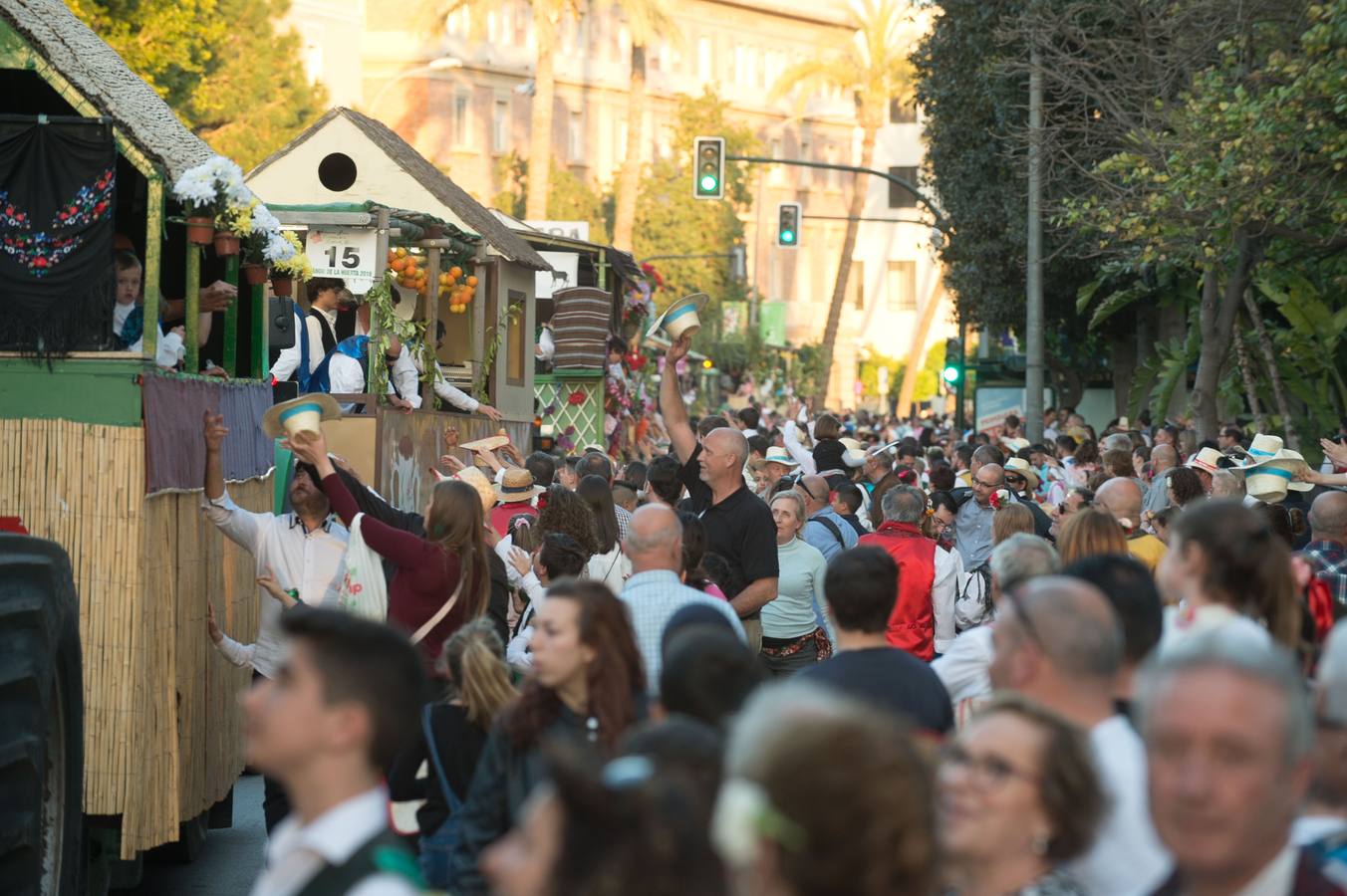 Las calles de Murcia se visten de costumbrismo en el desfile del Bando de La Huerta 2018