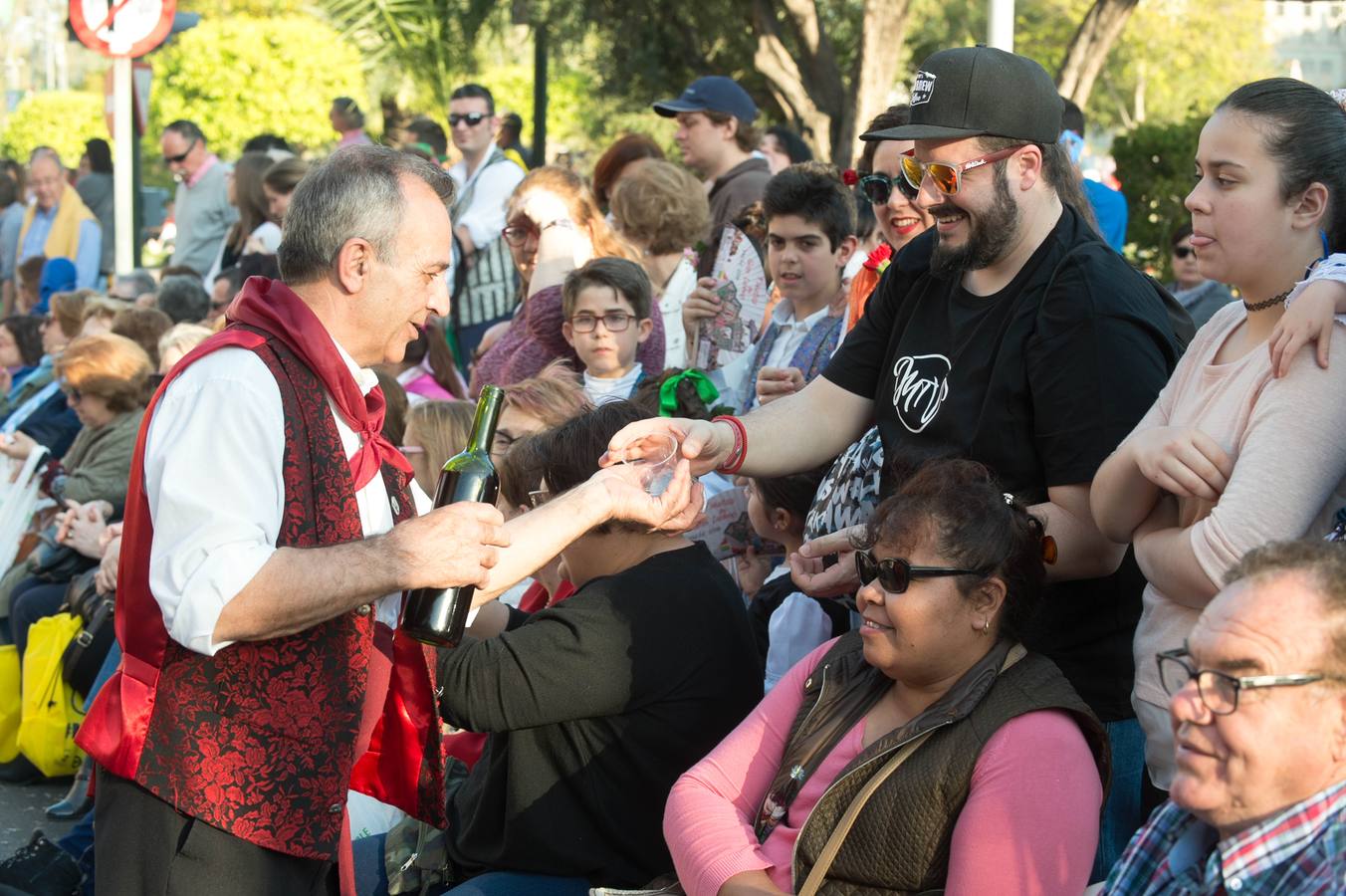 Las calles de Murcia se visten de costumbrismo en el desfile del Bando de La Huerta 2018