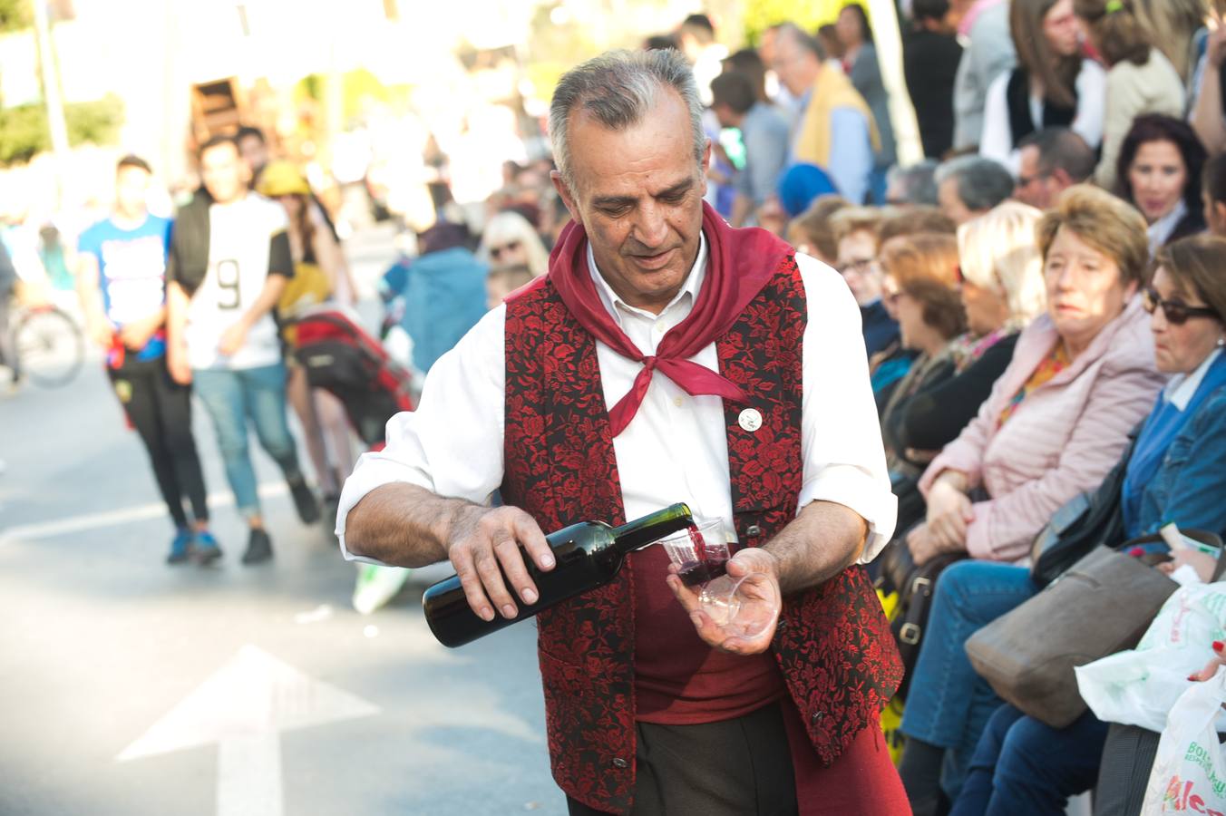 Las calles de Murcia se visten de costumbrismo en el desfile del Bando de La Huerta 2018