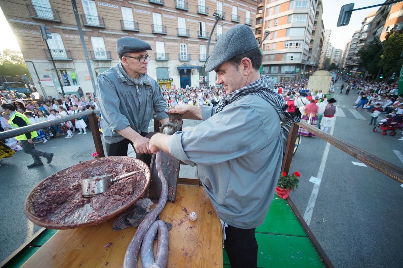 Las calles de Murcia se visten de costumbrismo en el desfile del Bando de La Huerta 2018