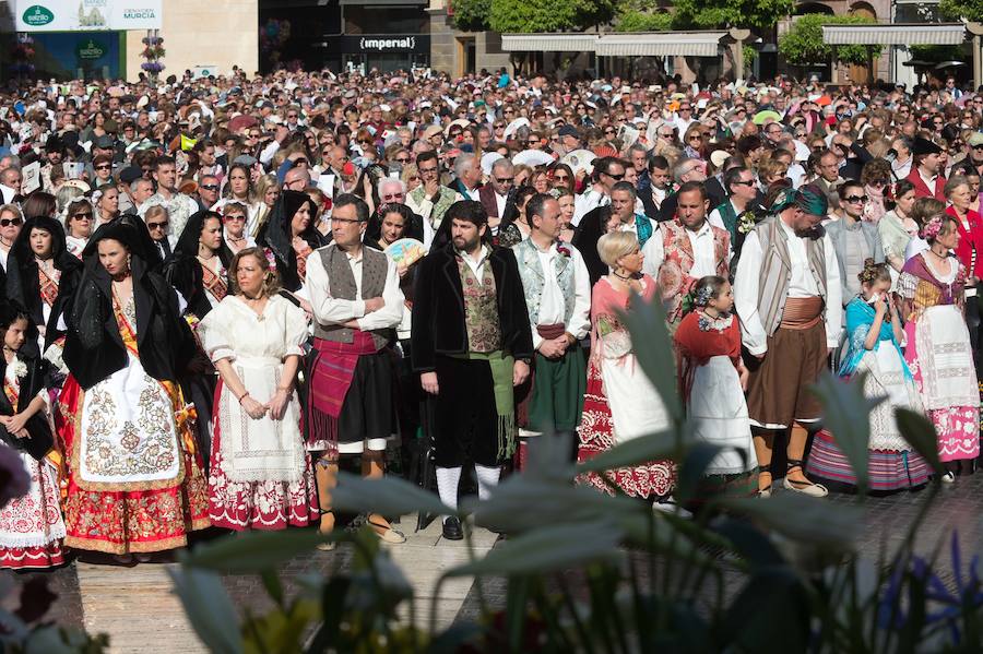 El obispo Lorca Planes invita a compartir «el pan y la alegría» 