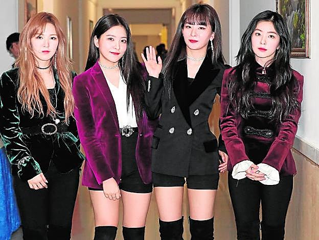 Las componentes de Red Velvet, ayer, en Pyongyang.