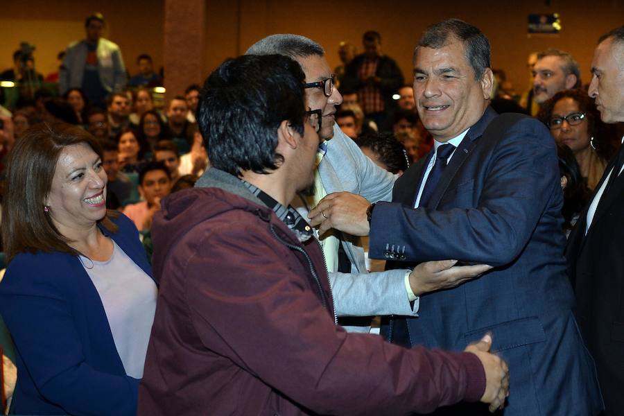 El expresidente de Ecuador pronunció la conferencia 'América Latina en disputa: retos y desafíos', en el Paraninfo del Campus de La Merced de Murcia