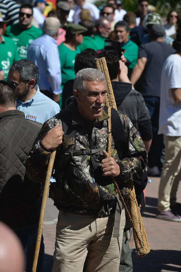 Cientos de cazadores de toda la Región secundan en Murcia la manifestación en defensa de la actividad cinegética y su contribución a la permanencia del mundo rural