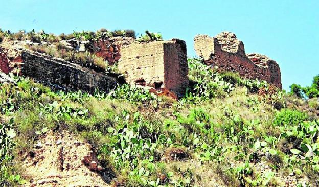 Parte de los restos de la fortificación del poblado de La Mota.